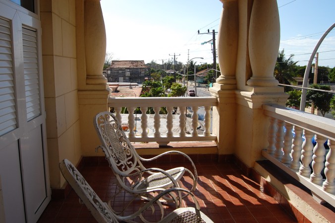 Varanda do nosso quarto na pousada de Varadero. Foto: Débora Costa e Silva